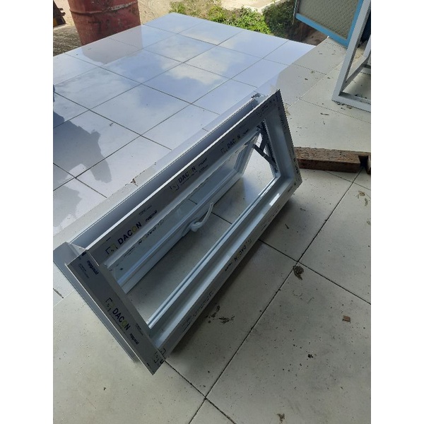 jendela boven 40x100