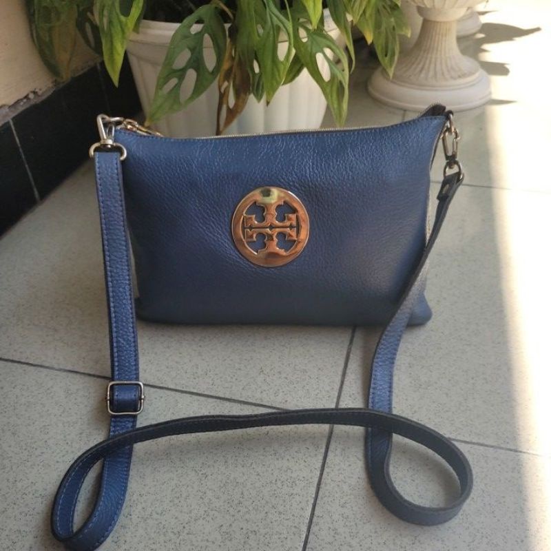 Tas Preloved Sling Biru Tua Tory Burch