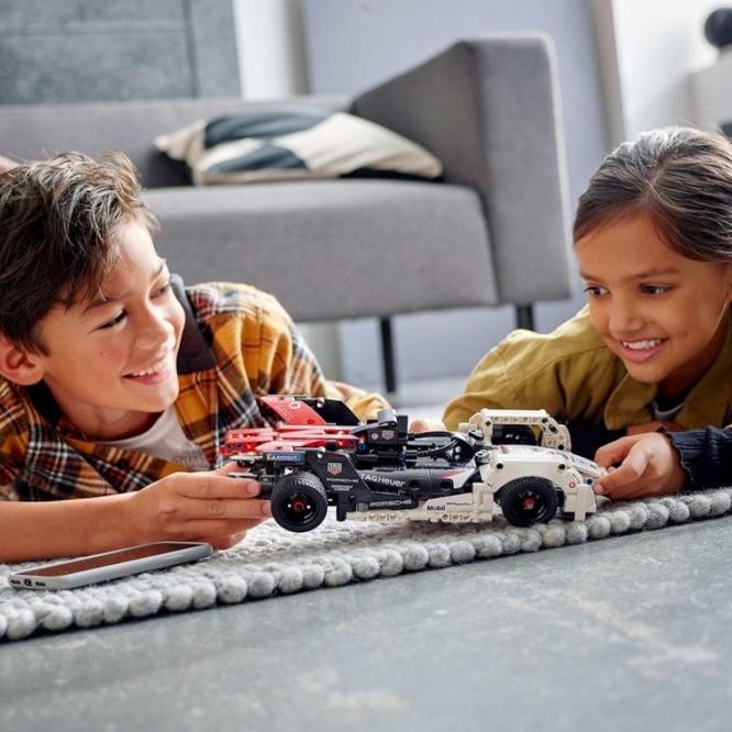 Flash Sale Lego Technic 42137 Formula E Porsche 99X Electric Terlaris