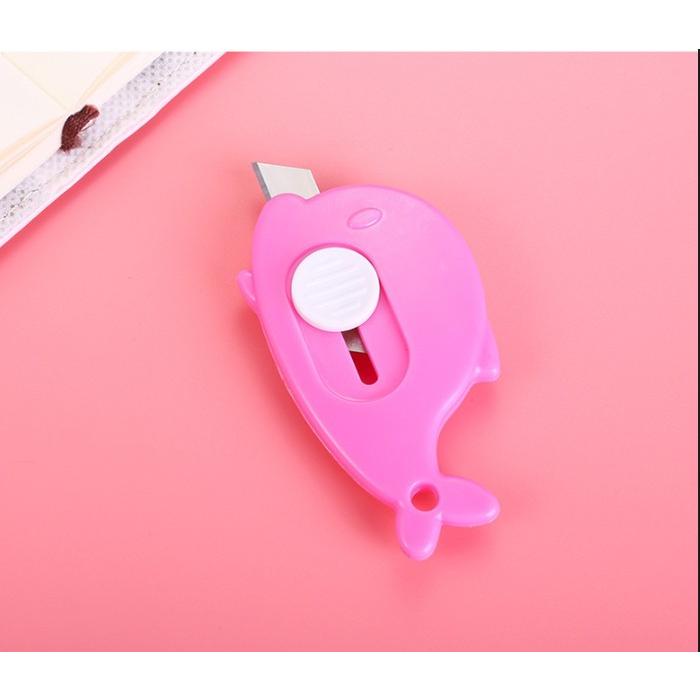 

Mini Cutter Pemotong - PISAU PEMOTONG KERTAS MINI PORTABLE - BantingHarga