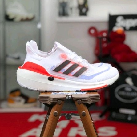 Adidas Ultraboost Light &quot;White/Black-Solar Red&quot;