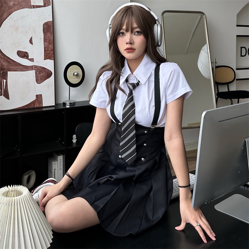 ❦✥♂cropped top pemuda pengurangan usia kuliah gaya pinggang slim suspender rok kerah kecil all-match slim T-shirt setelan wanita #COD