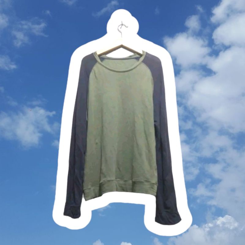 CEK DESKRIPSI | Kaos Lengan panjang Twotone Hijau Navy |