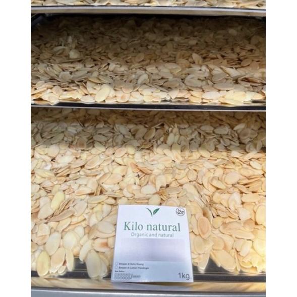 

ALMOND SLICE ROASTED 500gr / PANGGANG 500gr Best Seller