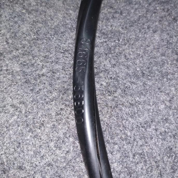 84665-56B00 Weatherstrip RR Door Partition RH Vitara/Escudo separe part suzuki termurah