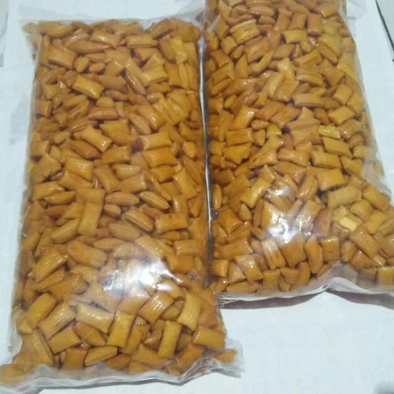 

Kue Pang Pang 1kg / Kue Bantal / Biji Ketapang