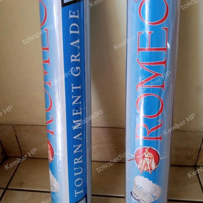 Shuttlecock Romeo Biru