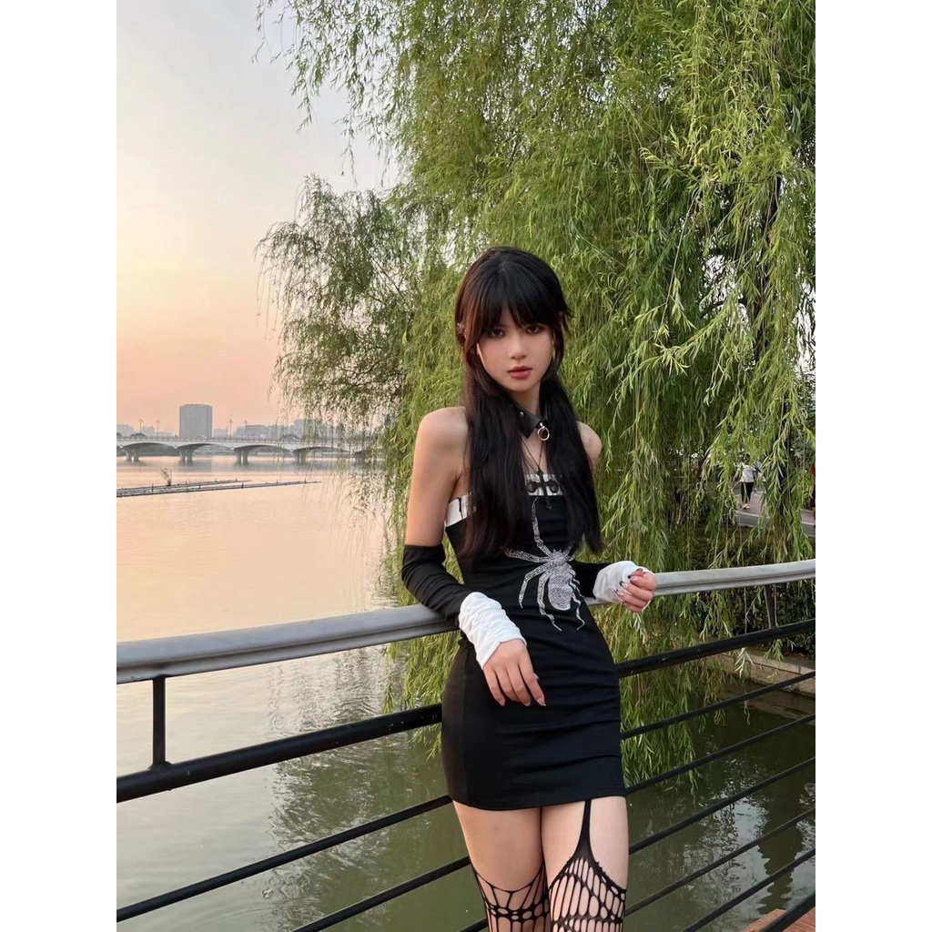Red Niche design hot girl pure desire wind with sleeve dress female summer new slimming pure desire tube top bag hip skirt