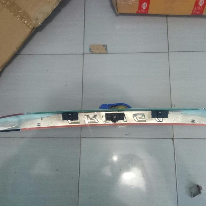 Trunklid List Bagasi Belakang Ertiga Chrome