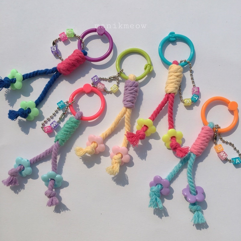 [ COD ] Candy pop keychain / keyring / bag charm / gantungan kunci / gantungan tas macrame / makrame / beads / manik manik