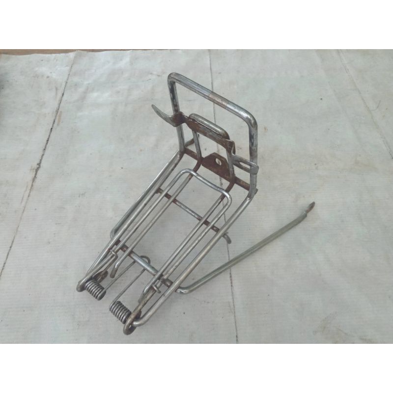 rak jepit depan honda astrea setar astrea 800 c700 c800