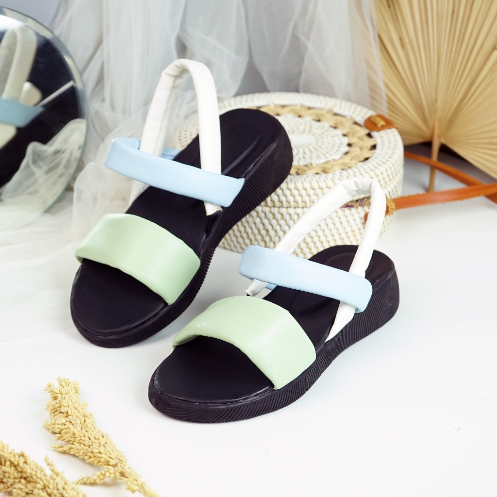 Sepatu Sandal Wanita Wedges Tali Belakang JJ 06