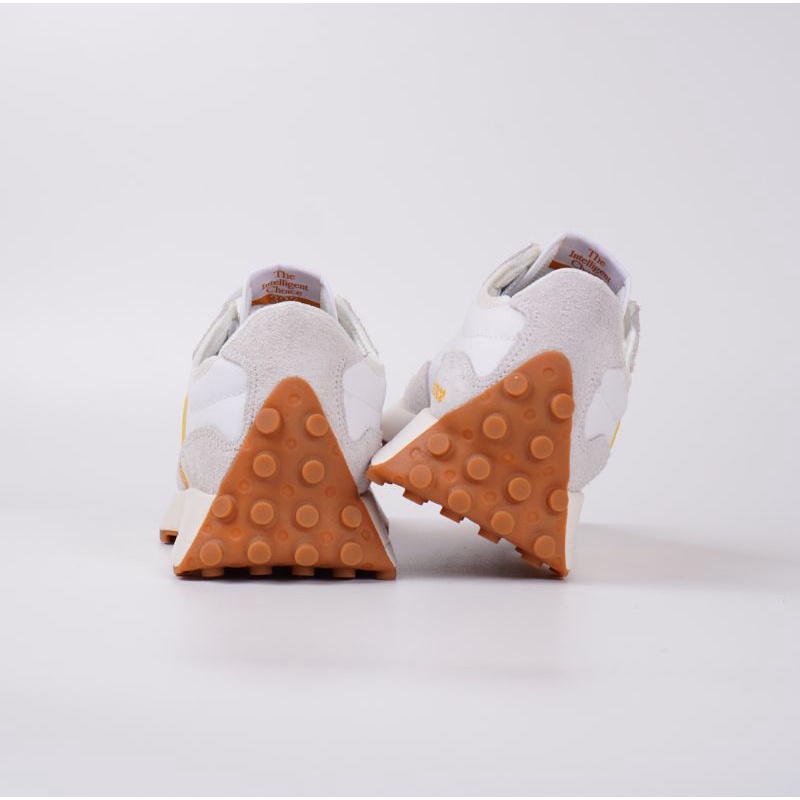 Sepatu New Blance 327 White Gold