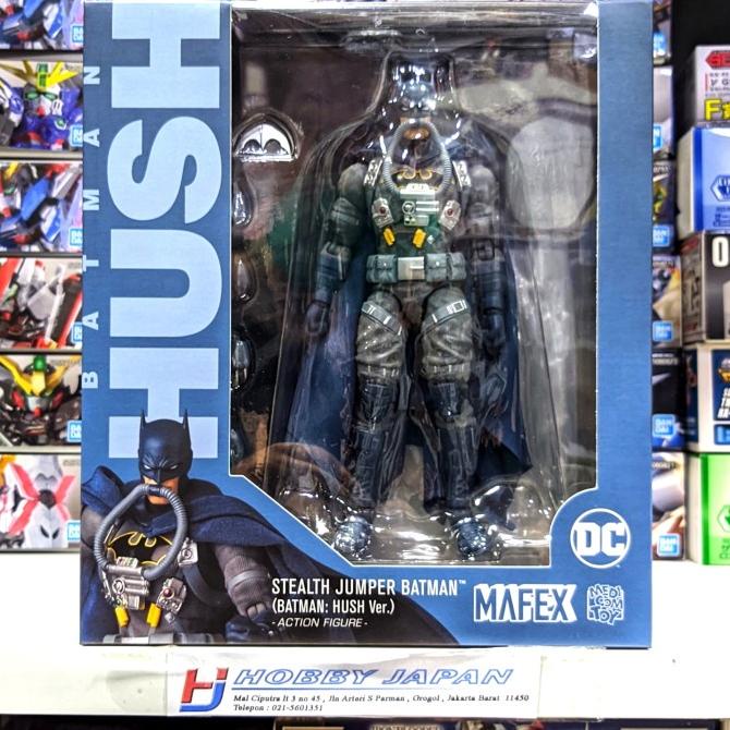 Mafex 166 Batman Stealth Jumper ( Batman: Hush )