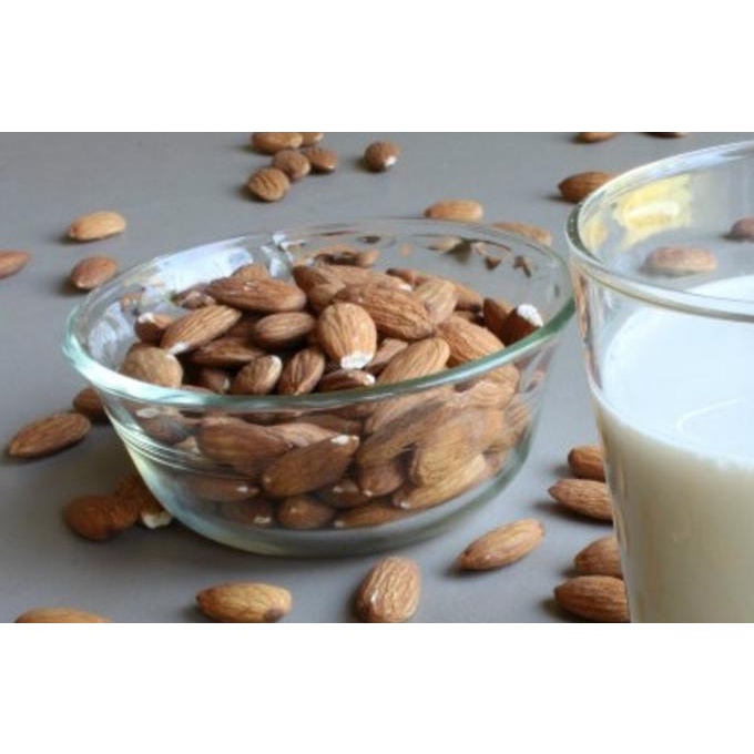 

ALMOND MENTAH UTUH / RAW ALMOND (bahan utk susu almond/kue) 500gram