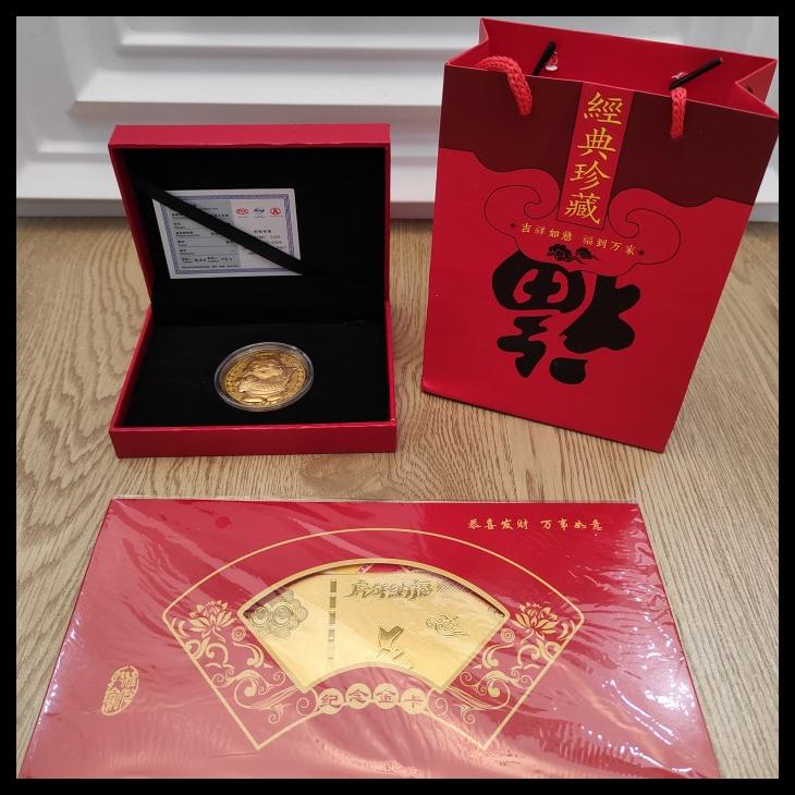 

Paket Hadiah Angpao Koin Emas +kotak+ Angpao lembar + Kartu ucapan+Bag