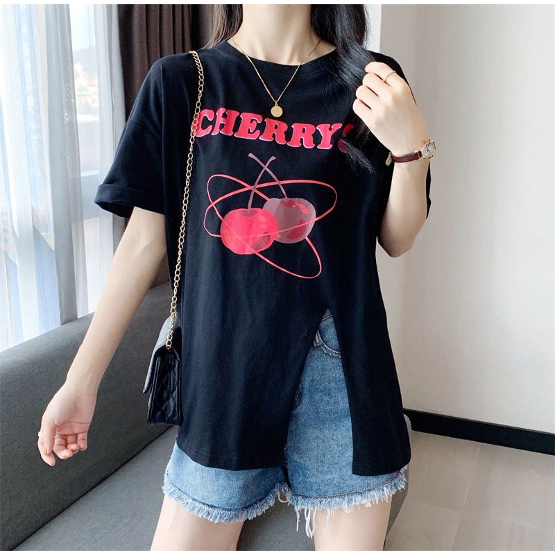 Oversize Tee Wanita Model Slit Samping Motif Cherry