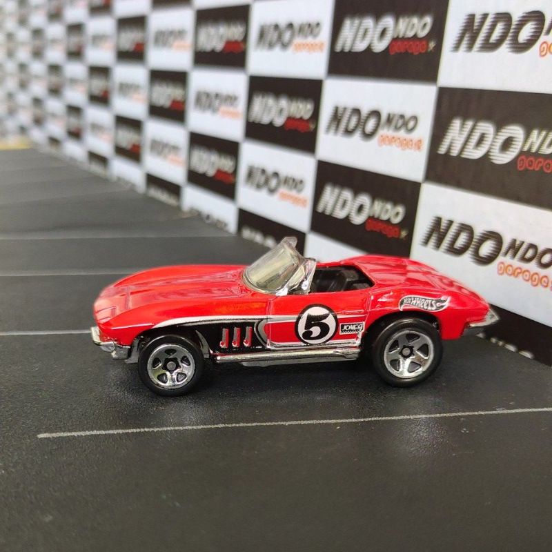 Hot Wheels '65 Corvette Red 2nd Loose - 2018 Mystery Models