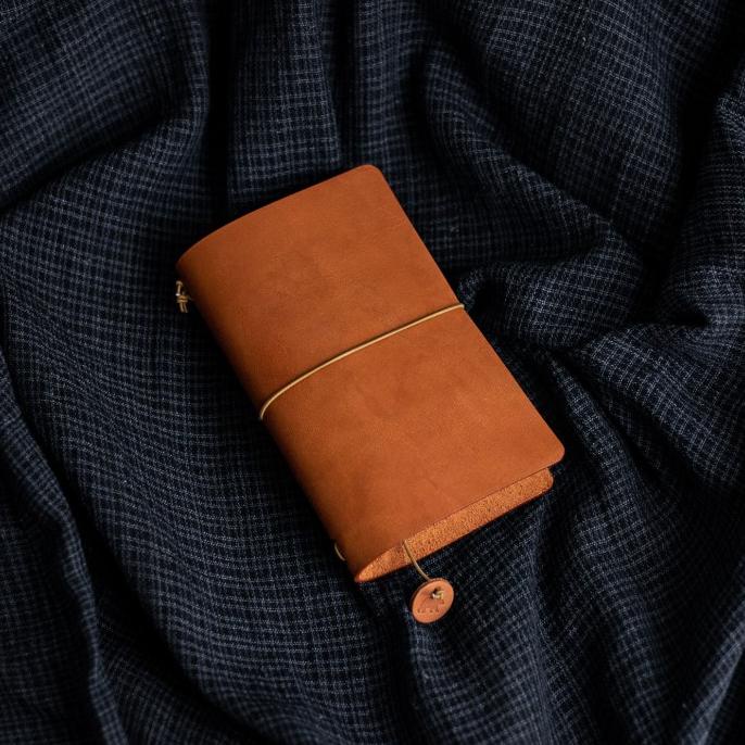 

Leather Notebook Cover A6 / Sampul Buku Kulit Vachetta / Tan / Braow