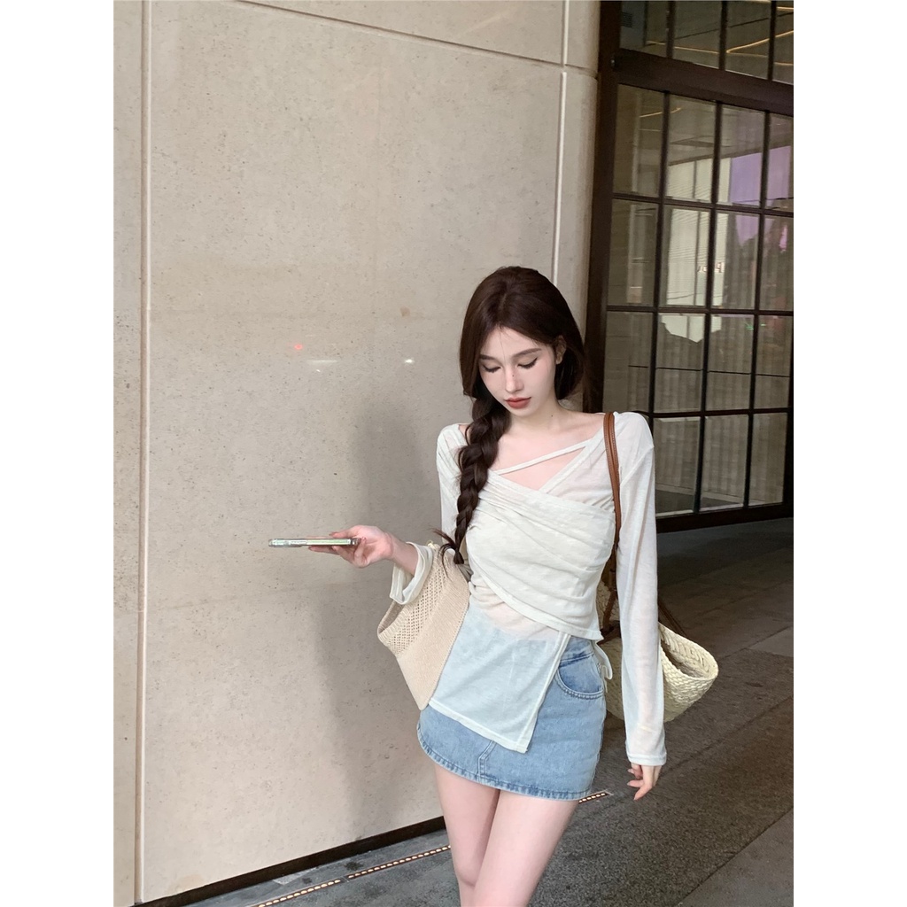 Red Temperamen V-neck Lengan Panjang T-shirt Wanita Musim Panas Tidak Teratur Ber-AC Kemeja Bagian Tipis Tabir Surya Blus Panjang Celah Atas