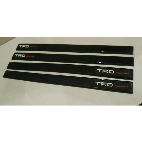 BUMPER GUARD KARET PENGAMAN SISI SUDUT MOBIL TRD CALYA