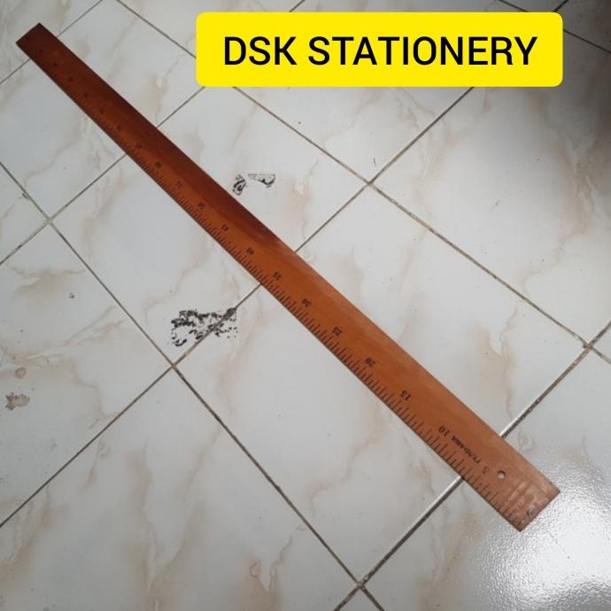 

PENGGARIS KAYU 1 METER