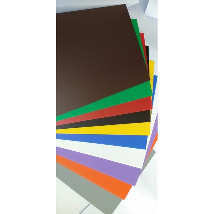 

Impraboard Berbahan Plastik ukuran 40 x 60