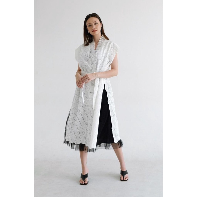 LOVE AND FLAIR - Ballie Outer in Broken White