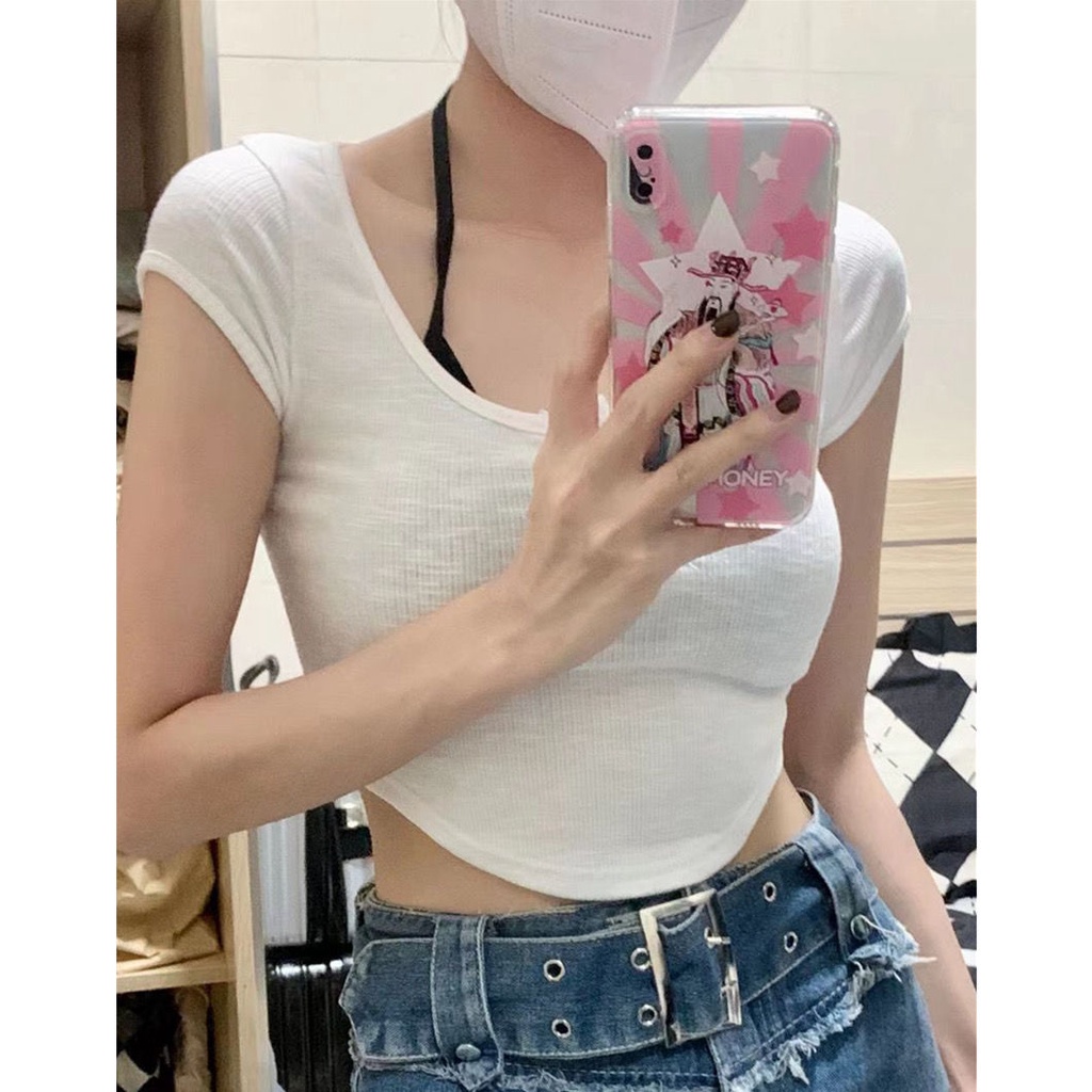 Red Sexy Hot Girl Style T-shirt Suspender Two-Piece Set 2023 Musim Panas Baru Slim High Waist Baring Pusar Pendek Top wanita