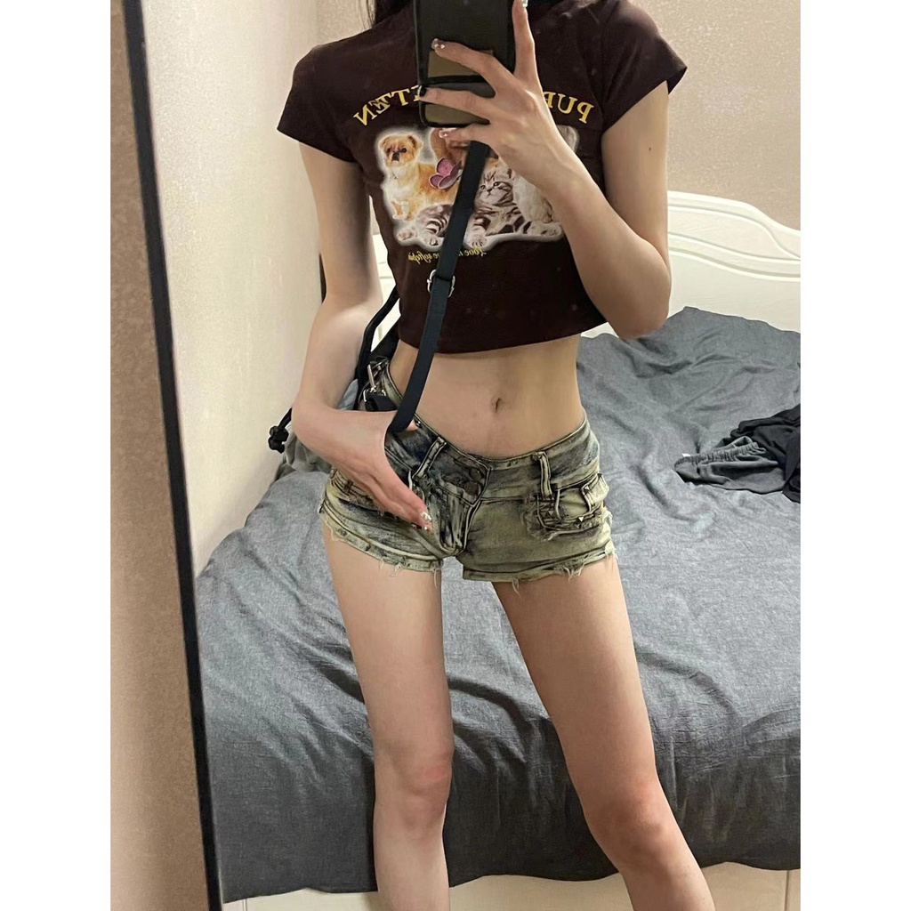 Red American hot girl willow low waist denim shorts women s spring and summer new slim fit slim bag hip wide leg hot pants trendy