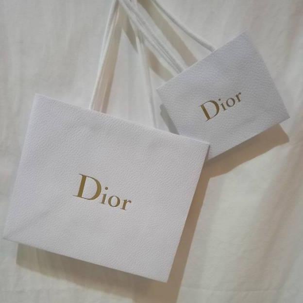 

Sale 7.7 DIOR AUTHENTIC PAPERBAG ( GOLD )