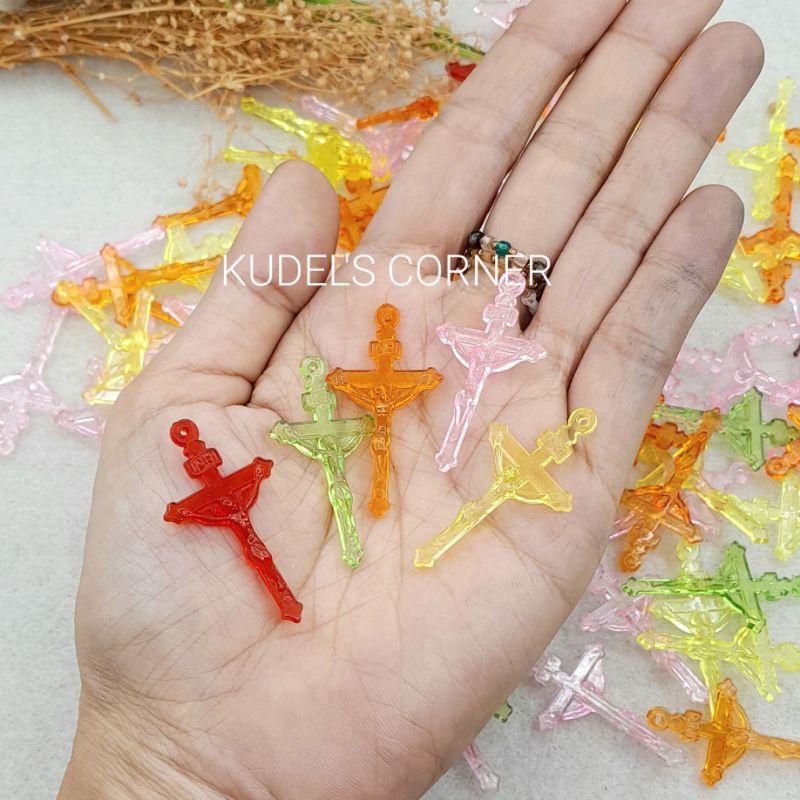 6PCS MANIK MOTE SALIB/ LIONTIN/ BANDUL/ CHARM AKRILIK SALIB