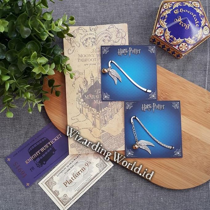 

Golden Snitch Bookmark Pembatas Buku Harry Potter