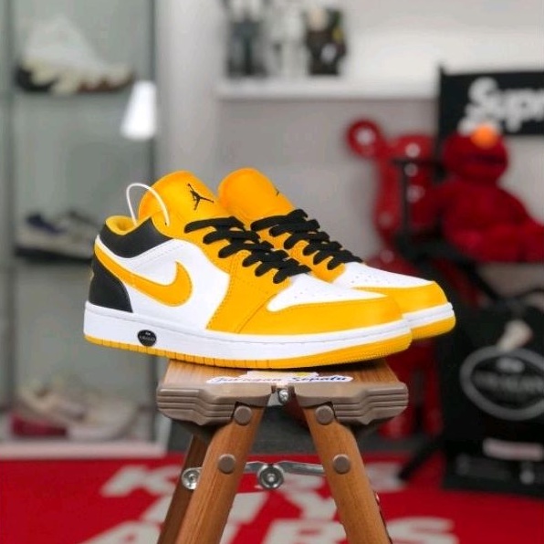 Nike Air Jordan 1 Low &quot;Taxi&quot;