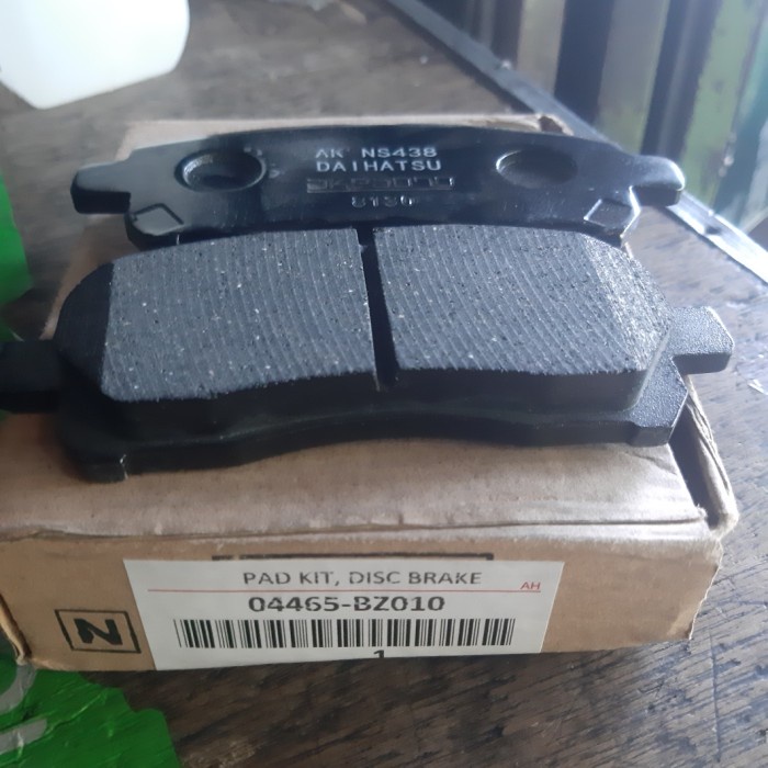 Kode Br09 Kampas Rem Depan Mobil Avza.Apv.Terios.Xenia