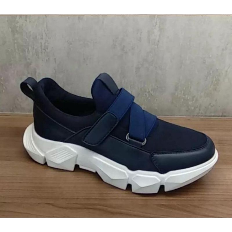 Sneakers Cewek Donatello