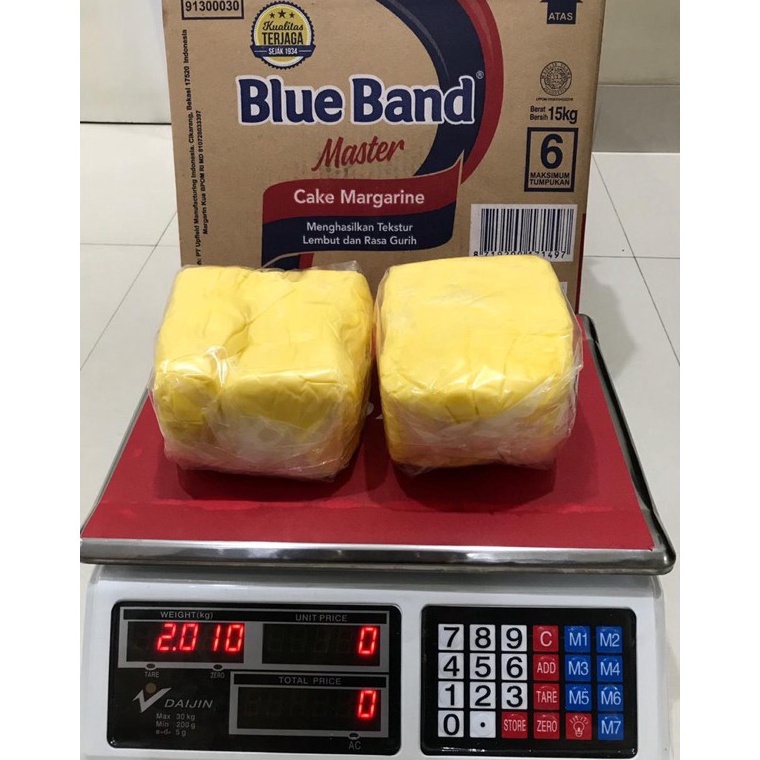 

Stok terbaru Blueband Margarine Mentega REPACK 1kg