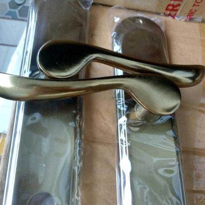 Handle pintu rumah/ kunci pintu Grandia wrn