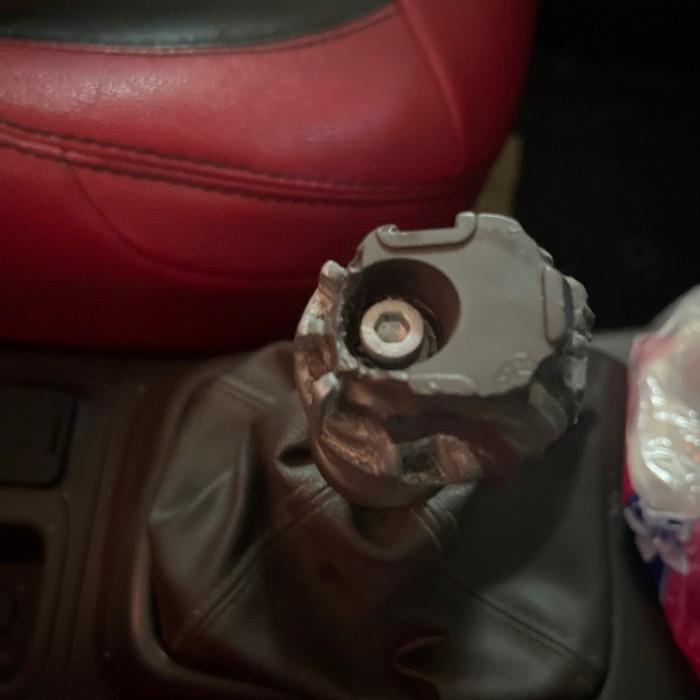 Knob Tranmisi Manual Chevrolet Spin /Knob Perseneling Spin Baut Ulir