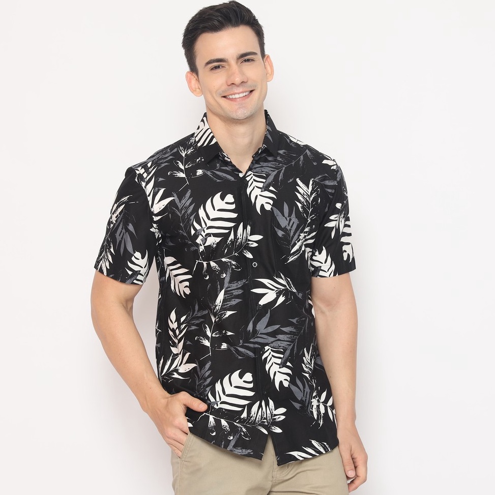Official Shop Platini Kemeja Motif Hawai Pria Lengan Pendek Katun Hitam 132057