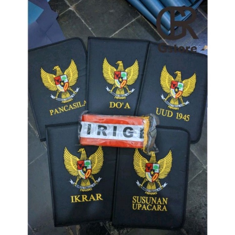 

SALEE!!!!.. MAP UPACAR BENDERA SATU SET + SLENDANG UPACARA PER PETUGAS MAP UPACARA BORDIL/MAP UPACARA SABLON 07V