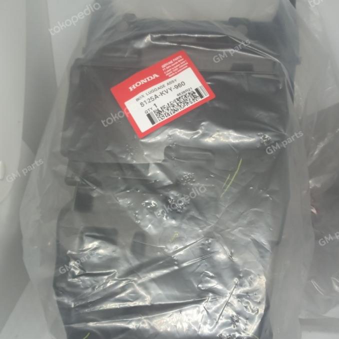 BOX BAGASI JOK BEAT KARBU 8125A-KVY-960 ORIGINAL AHM
