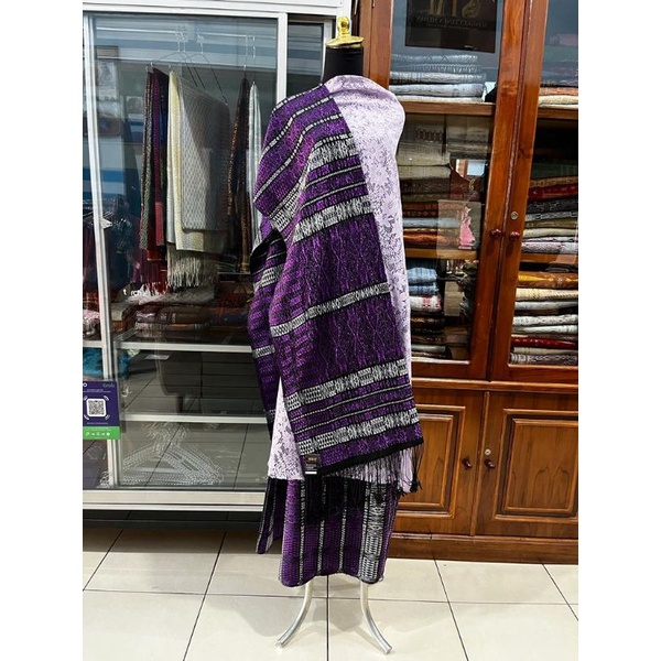 TUMTUMAN UNGU KRISTAL