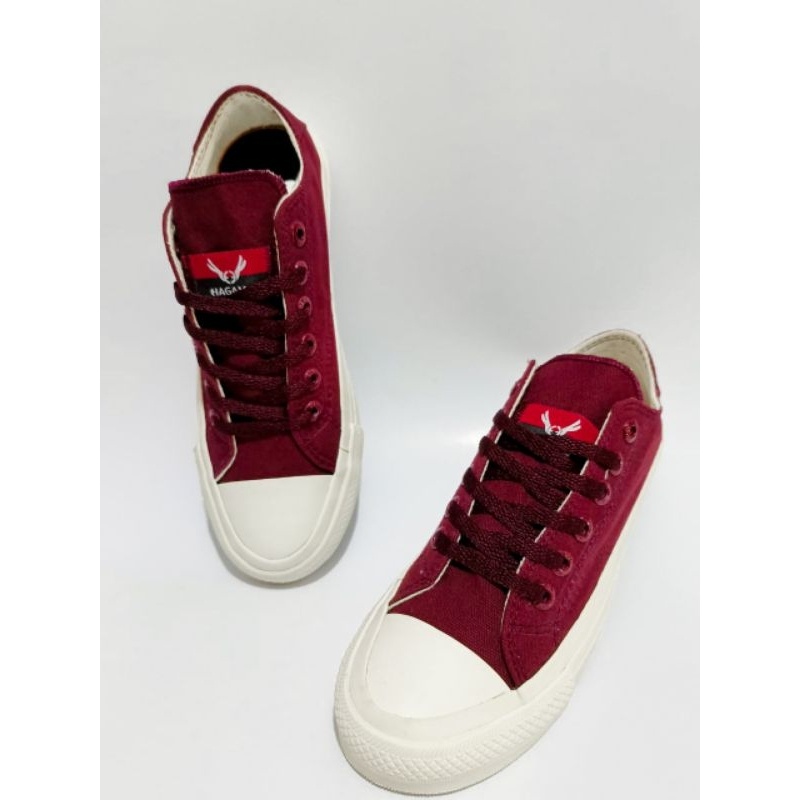 W9U SEPATU HAGAMO LOW ORIGINAL 100% K6A