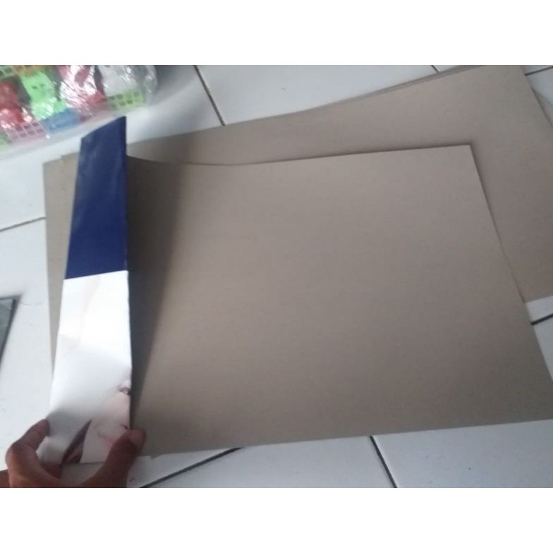 

JNBAN Kertas karton buat papan mainan isi 1kg 33x55cm Model #Terbaru ▽