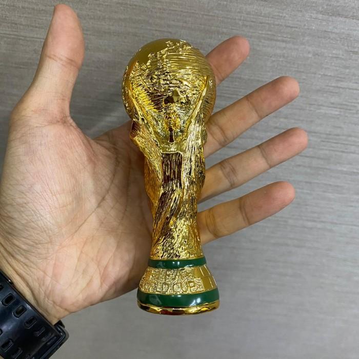 Miniatur Replika Trofi Piala Dunia 14Cm / Miniatur Trofi Piala Dunia