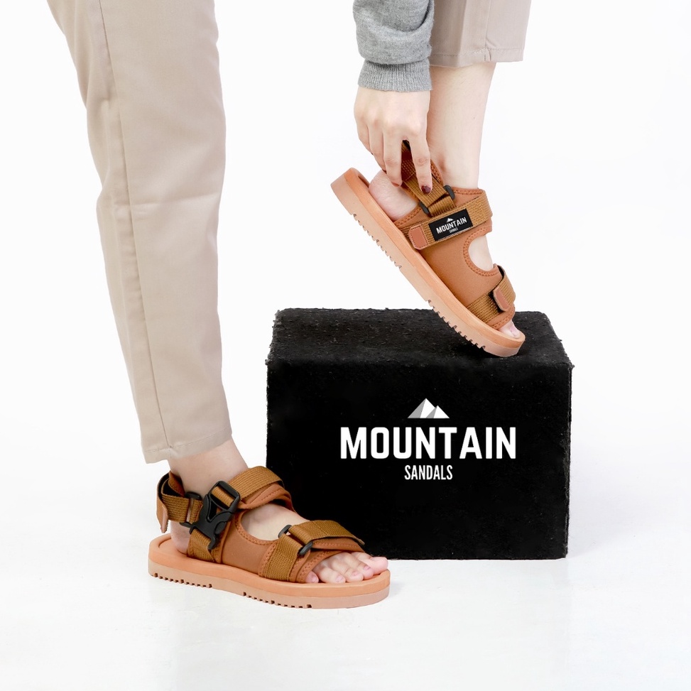 83 Sandal Gunung Pria Wanita Casual Kholis Golden Two Strap Hiking Adventure Sandals Hijack Tvf Osgo