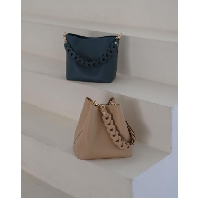 DIKAU - AIRE BAG - SLING BAG