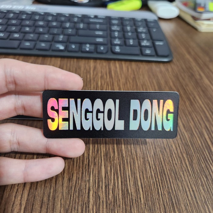 

Sticker Hologram Anime - PSH1868 - Senggol Dong