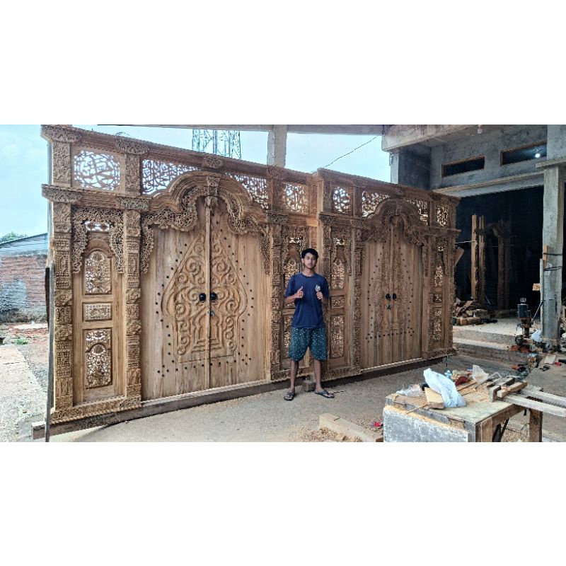 Pintu Gebyok Ukir Kelir Wayang Kombinasi kaligrafi